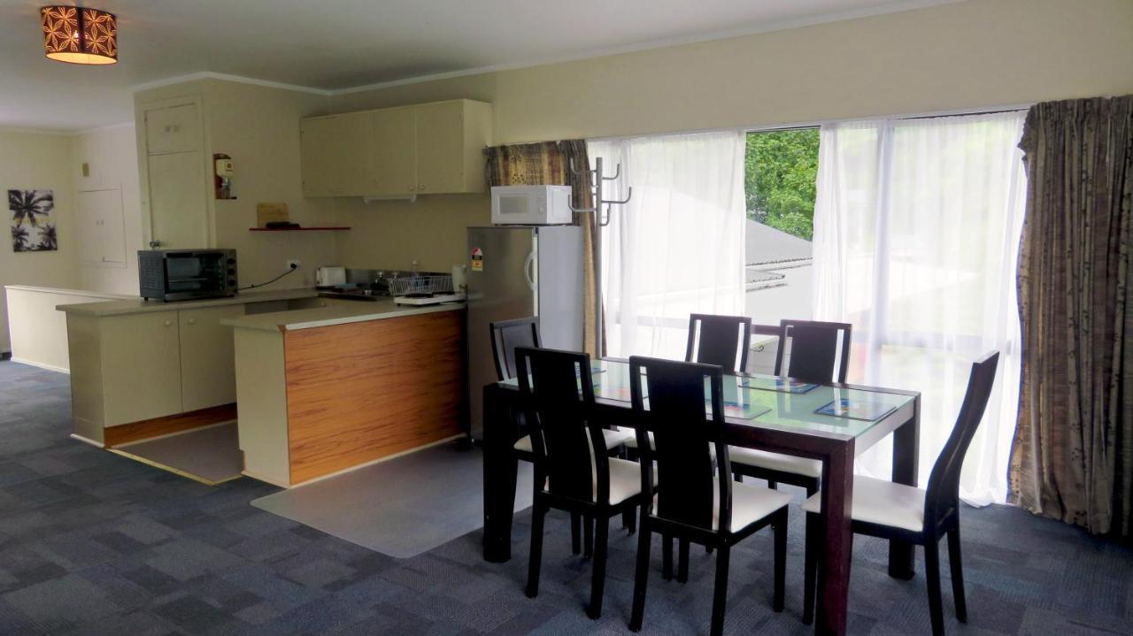 Riverside Accommodation Karangahake Buitenkant foto