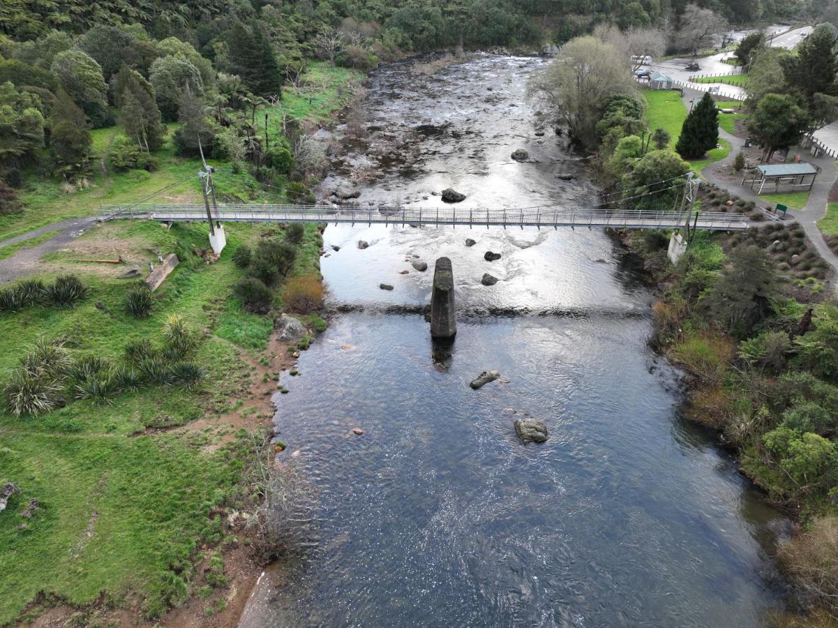 Riverside Accommodation Karangahake Buitenkant foto