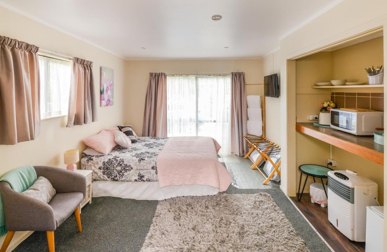 Riverside Accommodation Karangahake Buitenkant foto