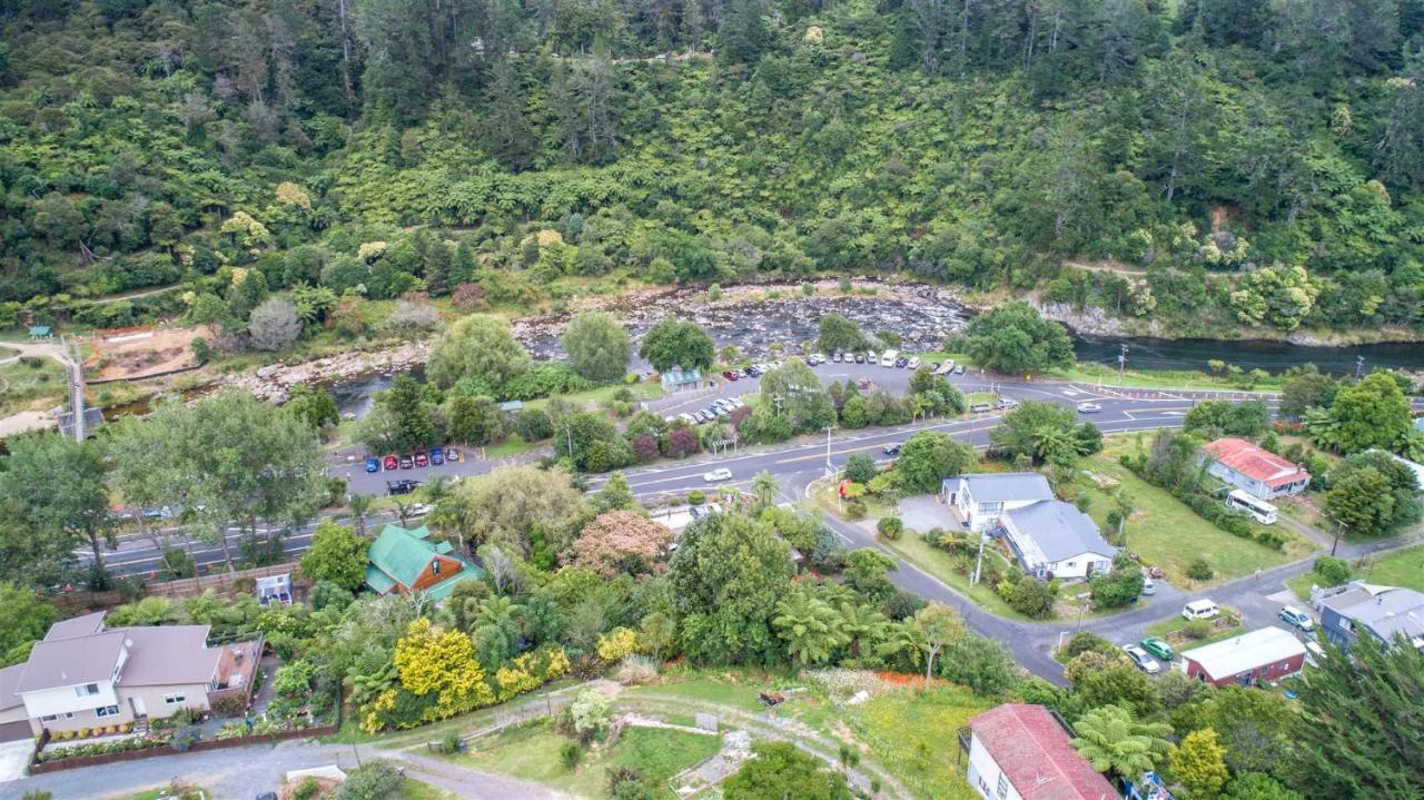 Riverside Accommodation Karangahake Buitenkant foto
